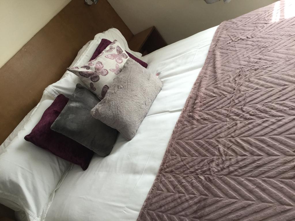 Hotel The Huntsman Cheadle  Zimmer foto