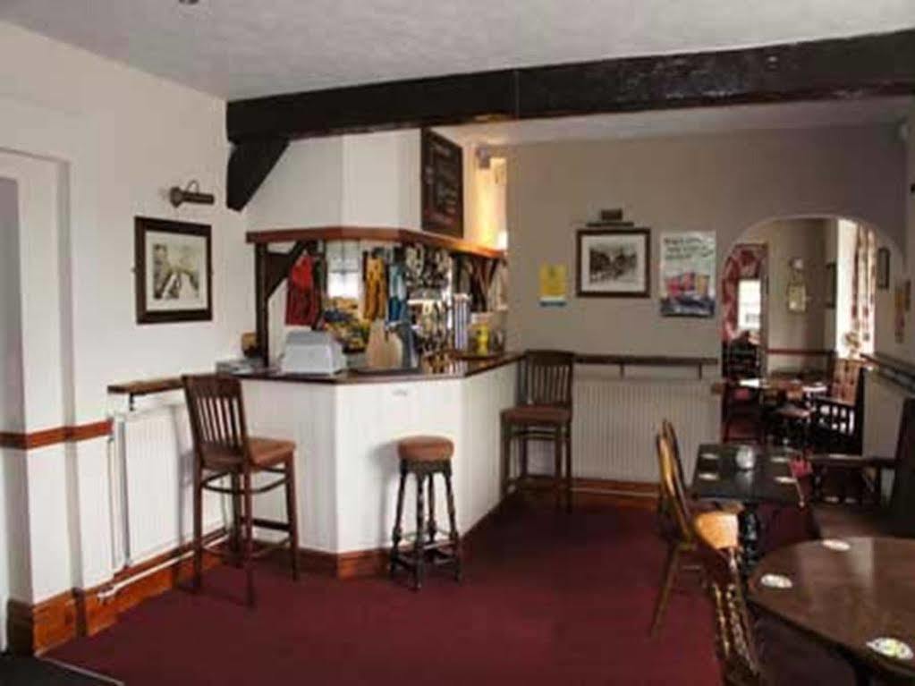 Hotel The Huntsman Cheadle  Exterior foto